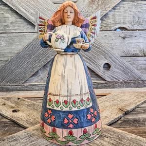 2002 Jim Shore Heartwood Creek, Angel of Hospitality, #108919, 7.5”H